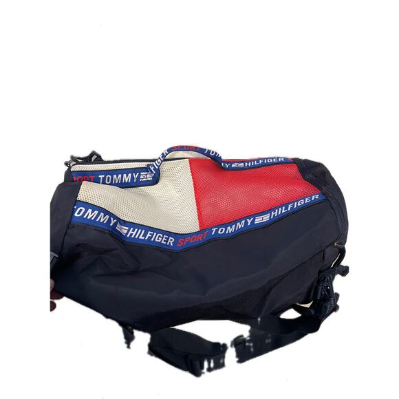 Tommy Hilfiger Sport Gym Duffel Bag 18x10x8 - Picture 3 of 6